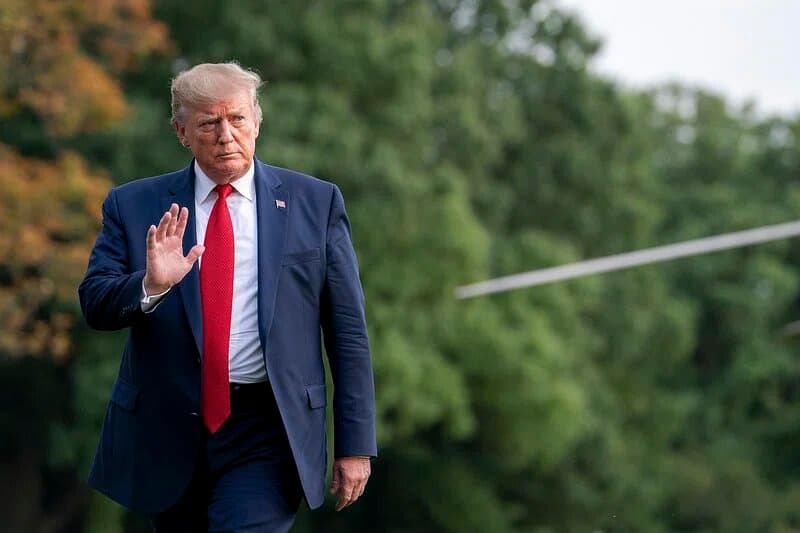 NEW SURVEY SHATTERS DEMS’ NARRATIVE: TRUMP is NOT LOSING POPULARITY... What Does This Mean for 2024? 🗳️