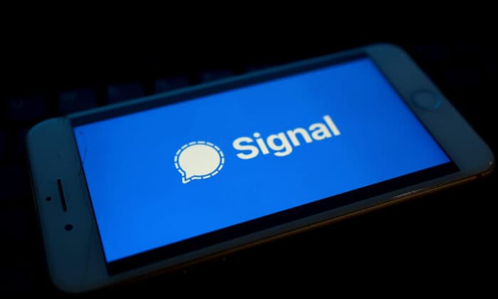 House Panel says NO to Dems Asking About Signal App... 🤔 Transparency in Government, or What?