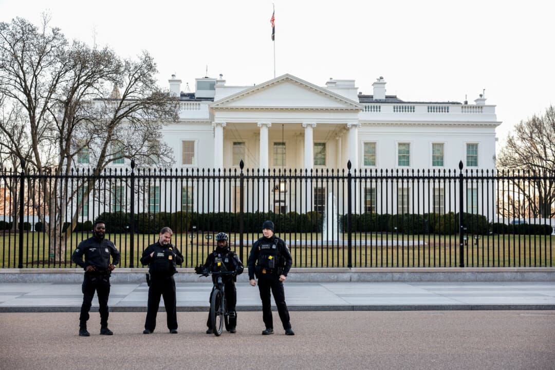 🔥 SECRET SERVICE TAKES ACTION: Armed Intruder SHOT Near the White House... Safety Under Attack?