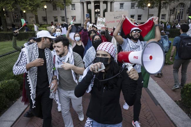 ICE NABS LEADER OF PRO-HAMAS GROUP AT COLUMBIA... Is Our Safety at Risk? 🛑