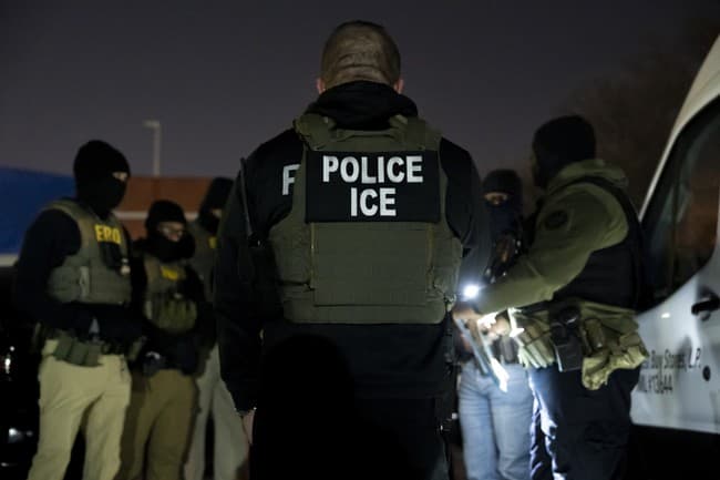 ICE SWEEPS OUT MS-13 & JAMAICAN MURDERER! MAJOR DEPORTATION Operation... (Is AMERICA SAFER Now?) 👮‍♂️