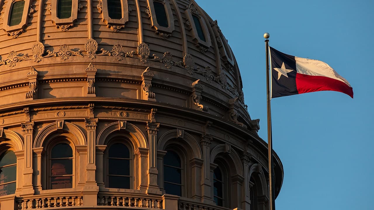 TEXAS LAWMAKERS MOVE TO PROTECT OUR CHILDREN... BILL TO BAN GENDER CHANGES ON BIRTH CERTIFICATES 📜 (A Stand Against Woke Policies!)