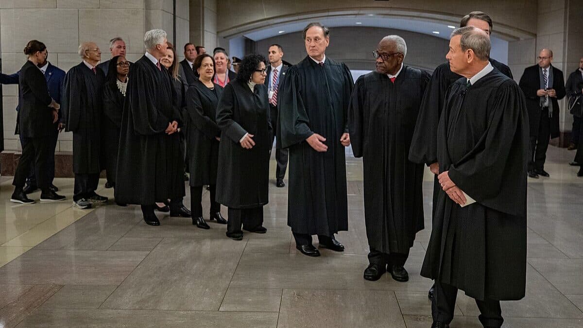 SCOTUS Agrees To Decide Case On Candidates’ Standing To Challenge Election Laws