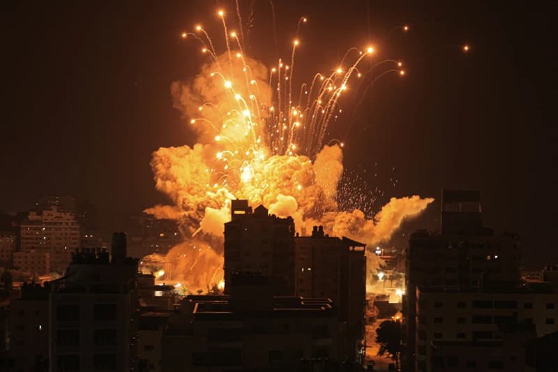 🔥 IDF STRIKES BACK: GAZA UNDER FIRE as Hamas IGNORES Hostage DEMANDS... Will They Ever Learn? (The World Watches!)