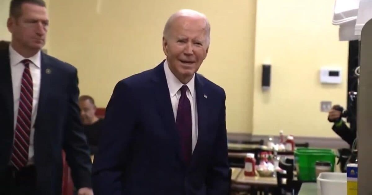 😳 “He Totally F*cked Us” – Kamala’s Aide BLAMES BIDEN for Election WRECKAGE...