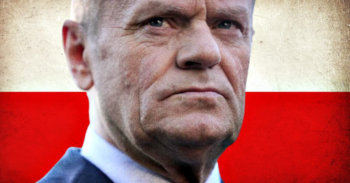 EUROPE ON EDGE... POLISH PM DONALD TUSK FACES A MILITARY POWER PLAY! 💣 ALL ADULT MALES TO RECEIVE TRAINING & NUCLEAR WEAPONS ACCESS PURSUED (Is This the Future of Defense?)