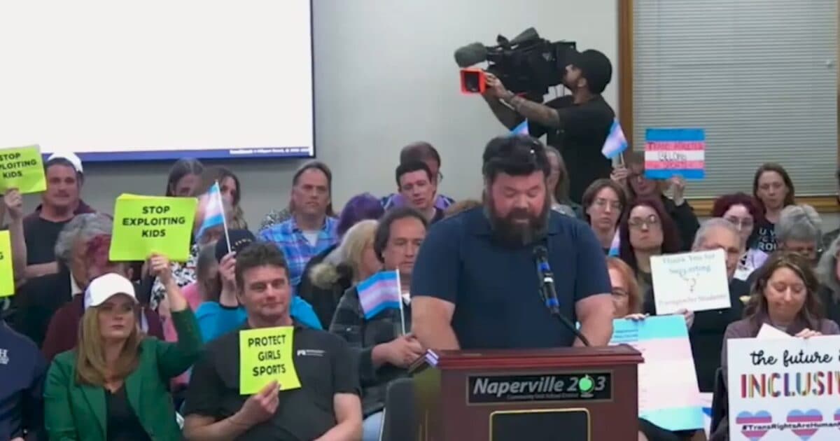 😤 WATCH: Parents FIGHT at School Board Meeting Over TRACK MEET Controversy! (Transgender BATTLE Unfolds...)...