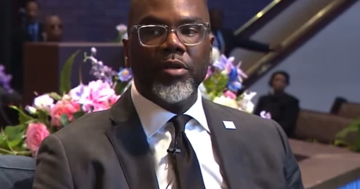 CHICAGO MAYOR Says He Only Hires BLACKS Because They’re ‘More GENEROUS’ Than Whites... (RACE DISCUSSION ON FIRE 🔥)