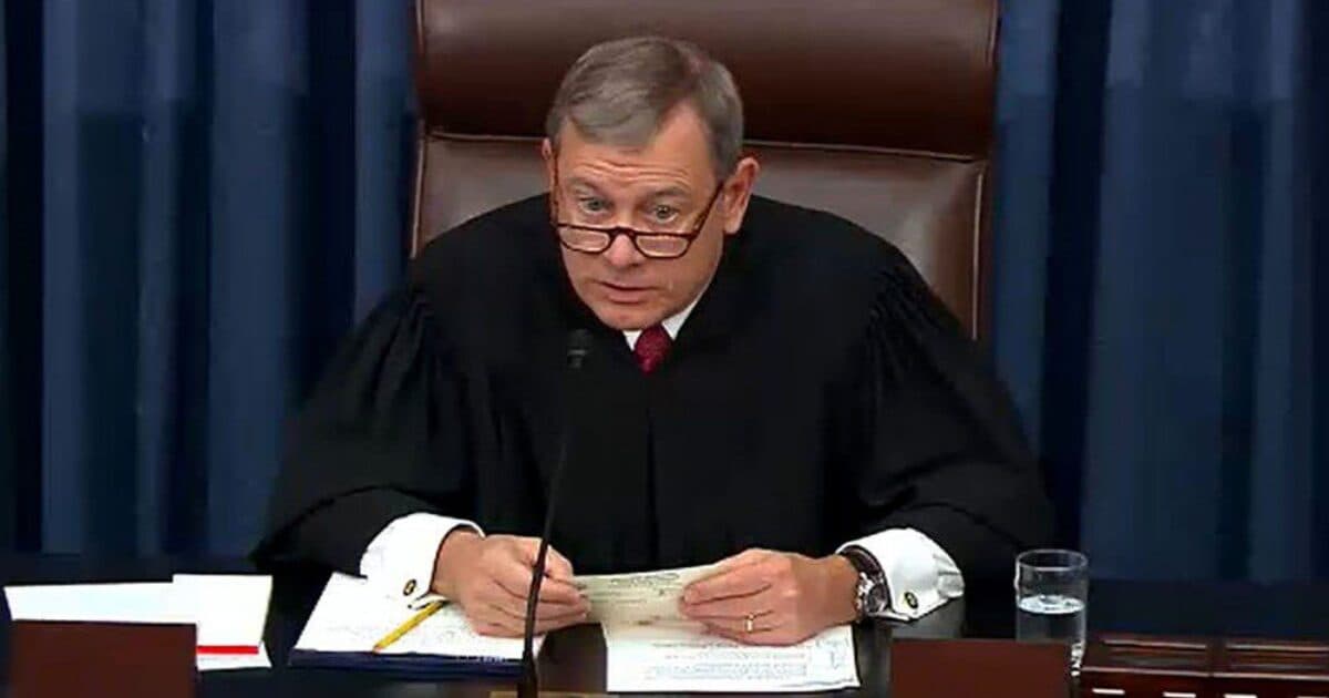 CHIEF JUSTICE ROBERTS TAKES A STAND... SLAMS TRUMP’S IMPEACHMENT CALL! 😠 (Judicial Crisis Unfolds!)